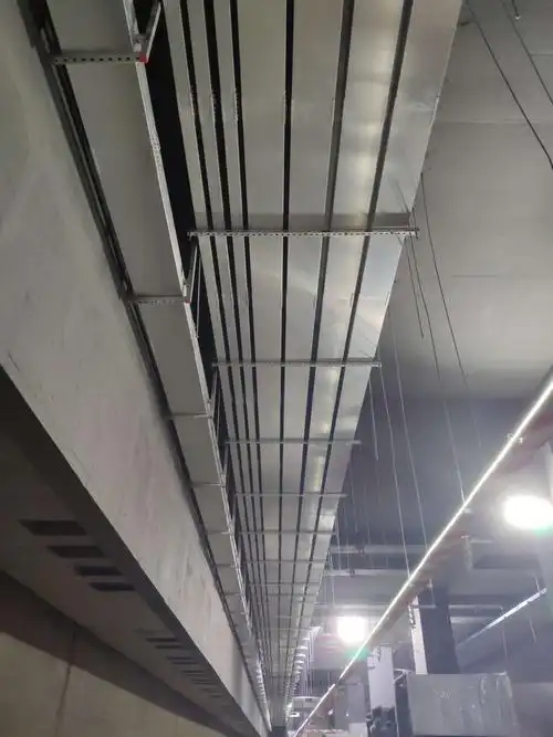 06%; 防火门框安装设计75扇,今日完成0扇