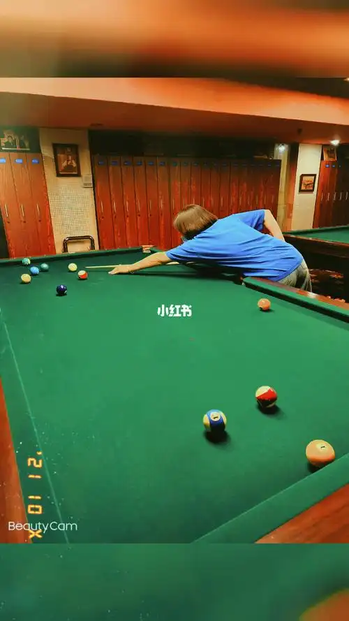 有几天没有更新了这是昨晚打台球的照片