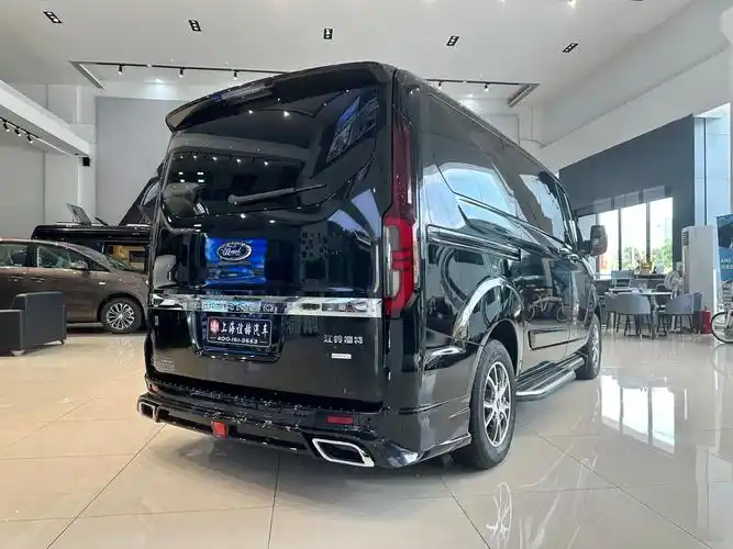 福特黑武士商务车新款亮相火爆接单