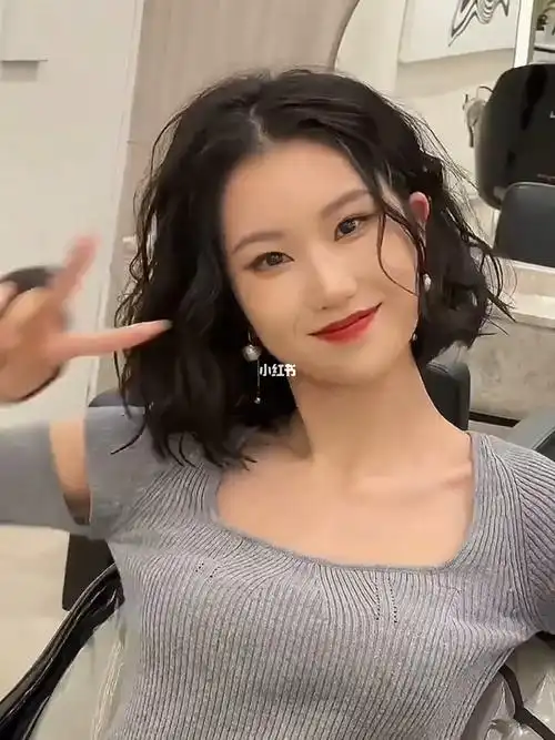 烫发|染发|广州理发店|广州做头发哪里好|发型设计|2021流行发型|蛋