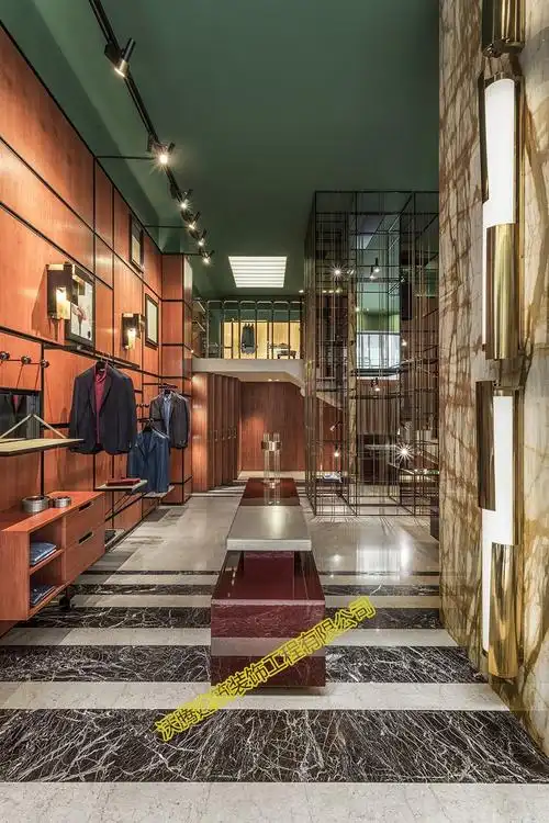 潮牌男装店-杭州装修公司-沃腾建筑装饰!