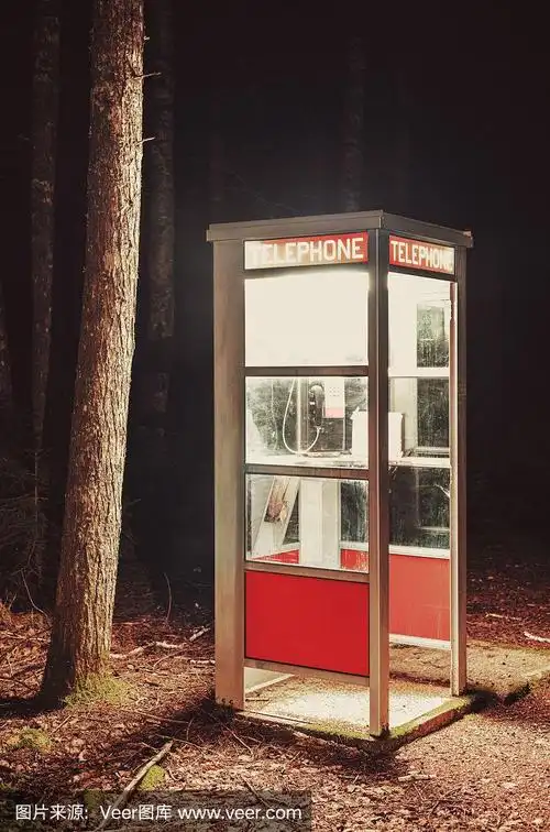 复古的电话亭