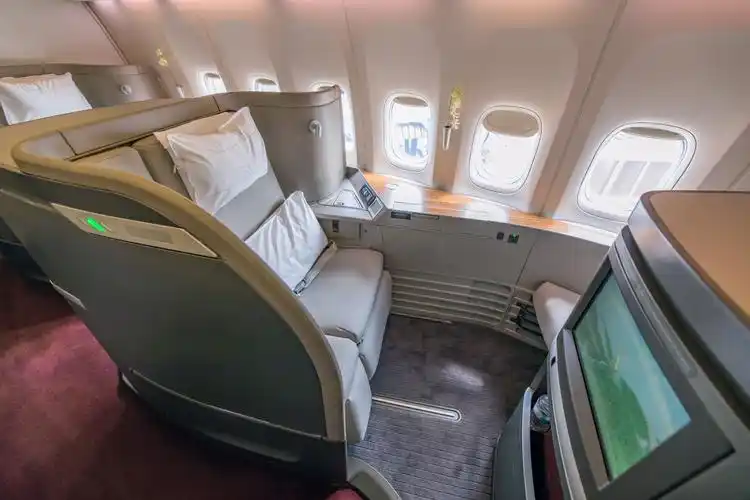 怒睡13小时——国泰cx831 jfk-hkg 头等舱速记-飞行report-飞客网