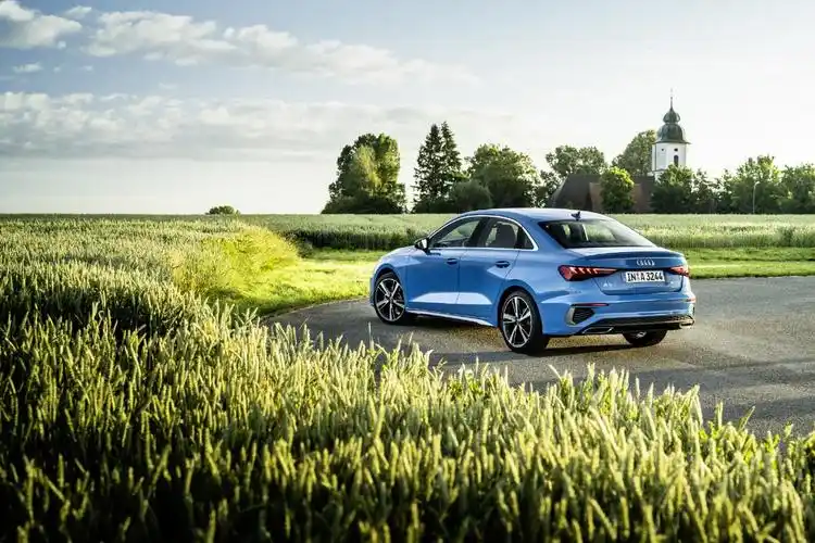 奥迪壁纸2020奥迪a3limousine