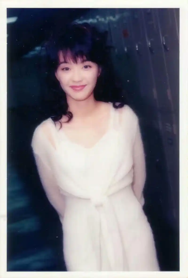 chan) /i>,1965年7月28日出生于香港,中国香港女歌手