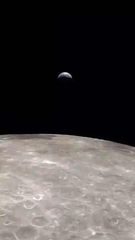 月球上看地球是什么感觉科学家美丽又令人恐惧你知道为什么吗月球地球