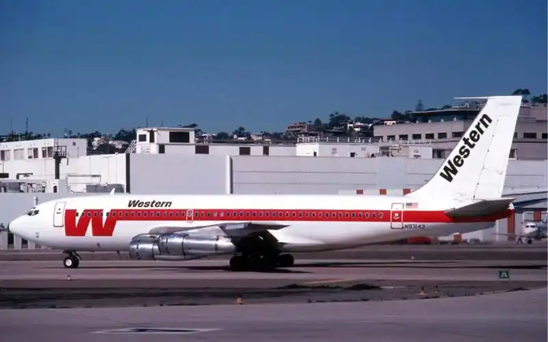 美国西方航空波音707