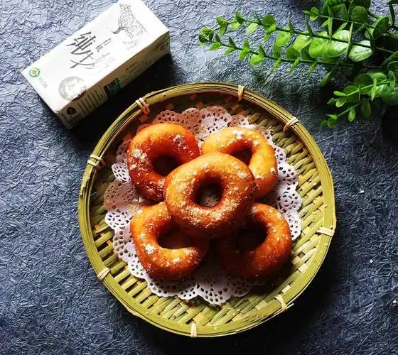 牛奶甜甜圈的做法