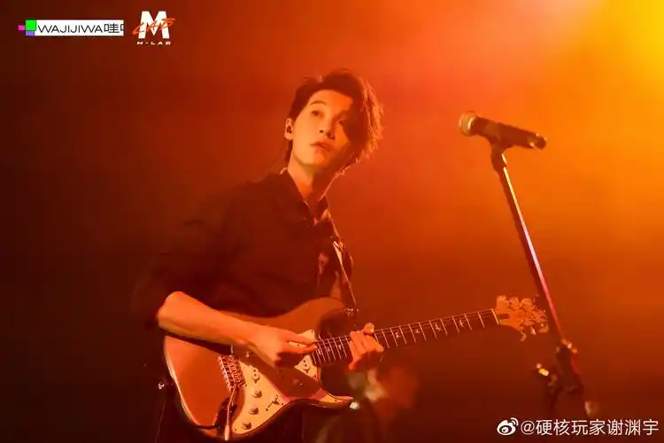 p data-id="go0a0uq61d">谢渊宇,1997年10月