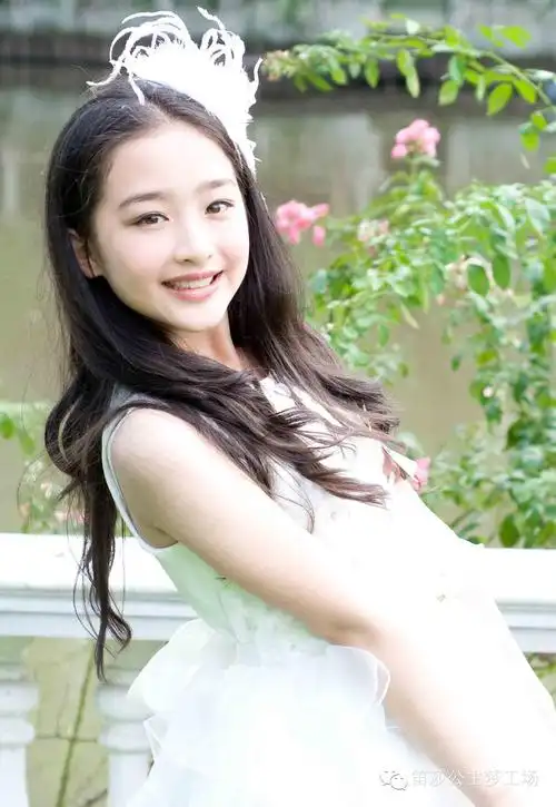 2014年9岁的邓恩熙