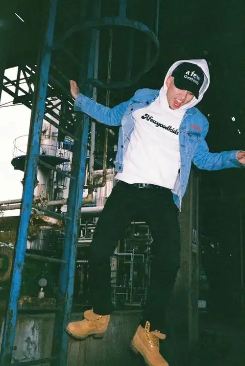 凭什么吸引易梦玲马思唯造型穿搭帅在哪街头潮男穿搭指南