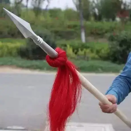 长枪乃兵器之王为何枪身却用脆弱的木头制作古人智慧博大精深