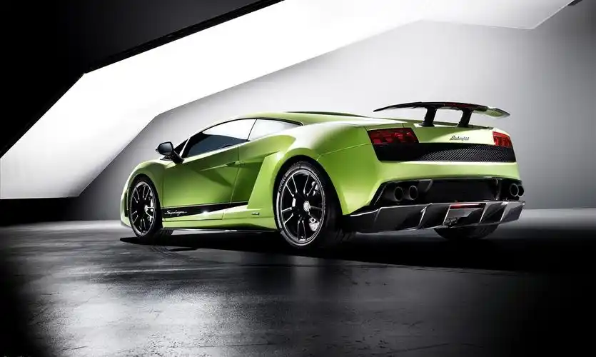 兰博基尼gallardo已服役10年,从最入门级车型gallardo到gallardolp570