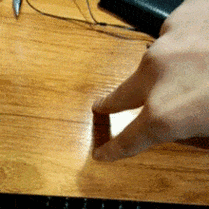 手指gif下跪gif桌子gif搞笑gif