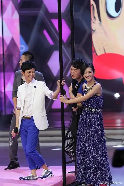 《快乐大本营》是一档由湖南卫视制作的综艺节目,自1997年开播以来