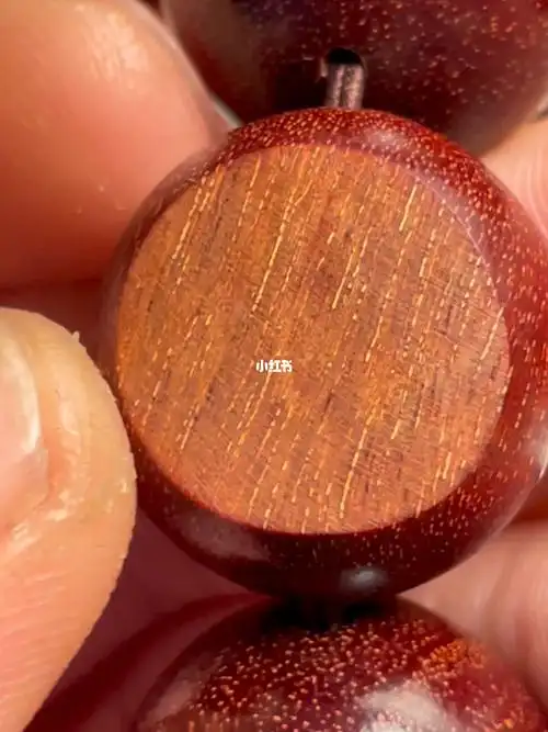 金星小叶紫檀切开内外一致