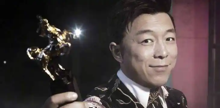 同时,凭借出色的演技和出色的表演,黄渤多次获得金马奖,上海国际电影