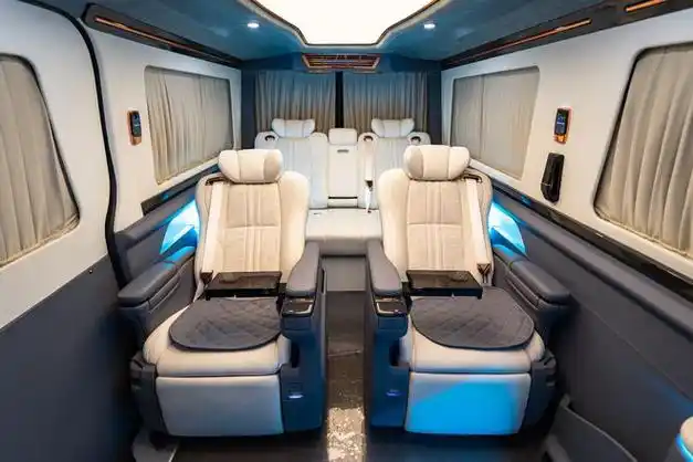 奔驰斯宾特影院级出行享受|商务车|内饰|房车|座椅_网易汽车