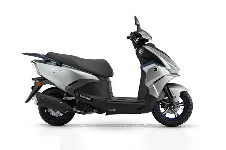 当前位置:>易车>社区>汽车杂谈社区>记得,第一次接触小踏板,是雅马哈