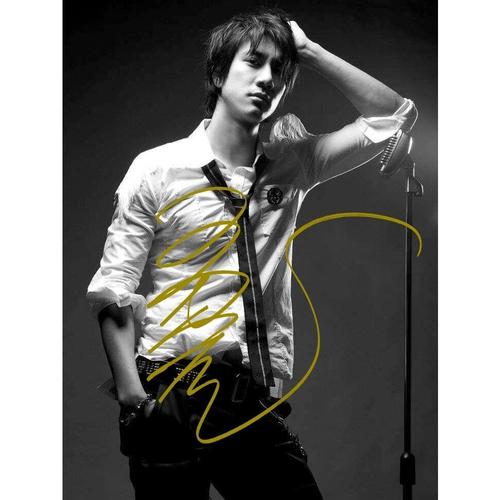 6寸     王力宏   亲笔签名照片新款热门宣传照签名照 4号