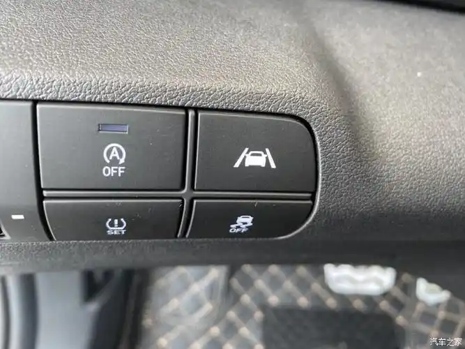 车道保持,车道居中,定速巡航,开高速特别省心,省力!