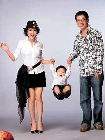 十大丑男娶美女老婆有绝招(8)