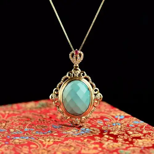 18k金镶天然绿松石钻石面吊坠