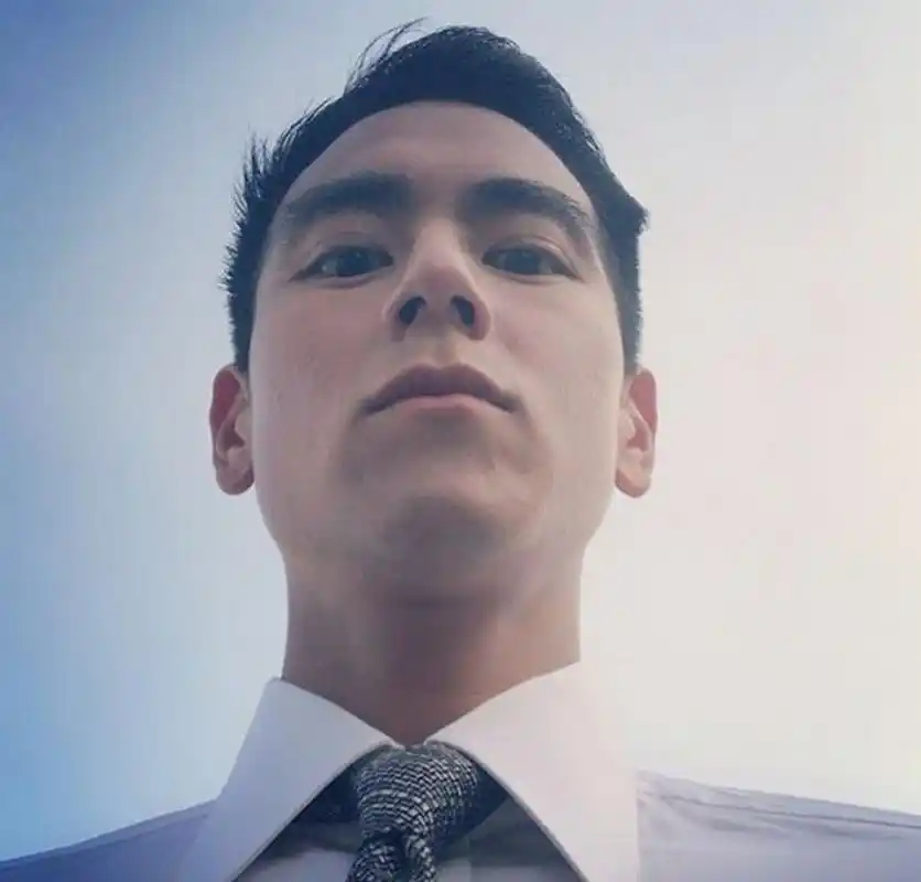 彭于晏直男拍摄角度自拍合集,最终还是得看脸!