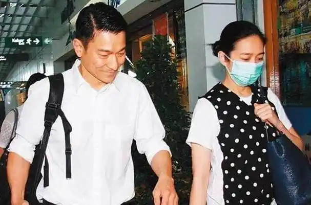 "豪门千金"朱丽倩:携亿万身家嫁给刘德华,46岁高龄产子,后来怎样