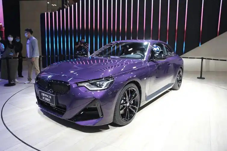 2021广州车展探馆全新宝马2系双门轿跑亮相