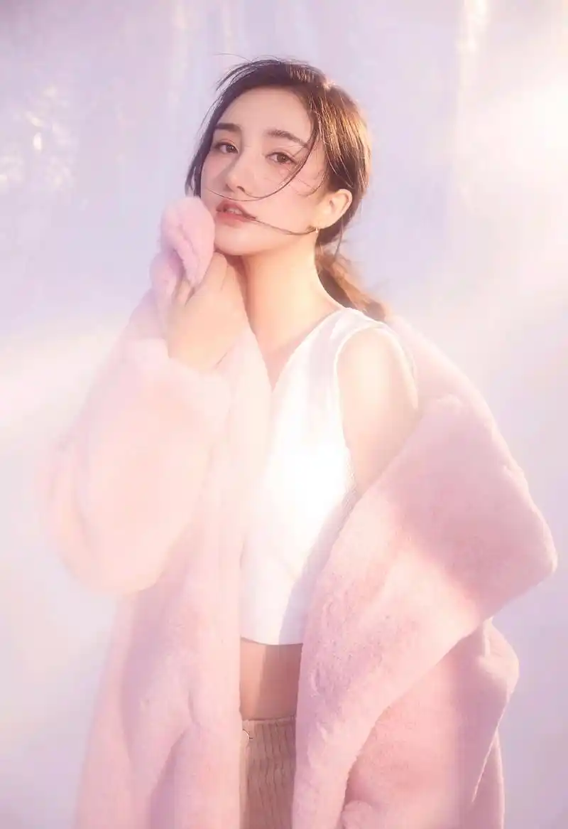 明星写真美图|楼佳悦