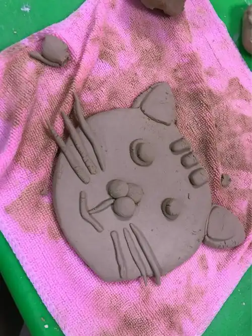 小大幼儿园陶艺兴趣班试课《卡通小猫》 - 美篇