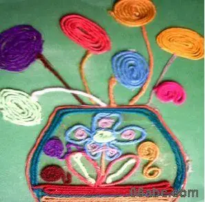 幼儿手工制作:漂亮的线绳画