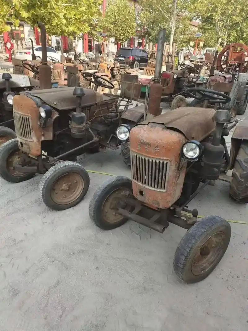 新到一批正常使用的12马力的东方红拖拉机,传动轴传动,能玩能 - 抖音