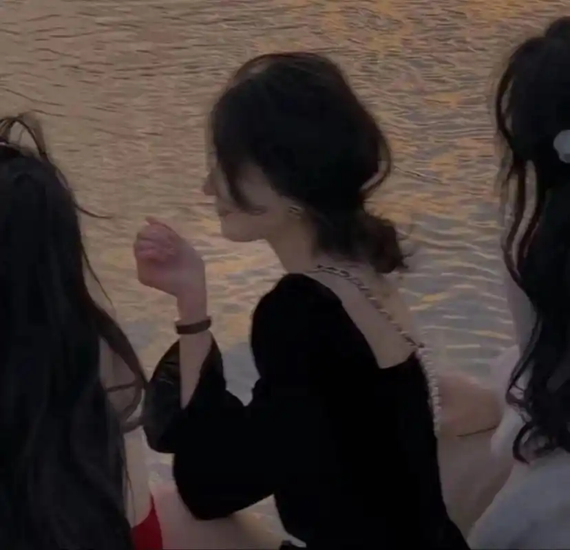 真人闺蜜头像第十七期三个人的