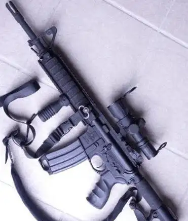 美国m16突击步枪当兵的人为什么喜欢他这点