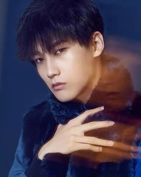 帅哥照片酷炫的邢昭林秋季酷帅图片18帅哥男模文章小虾米