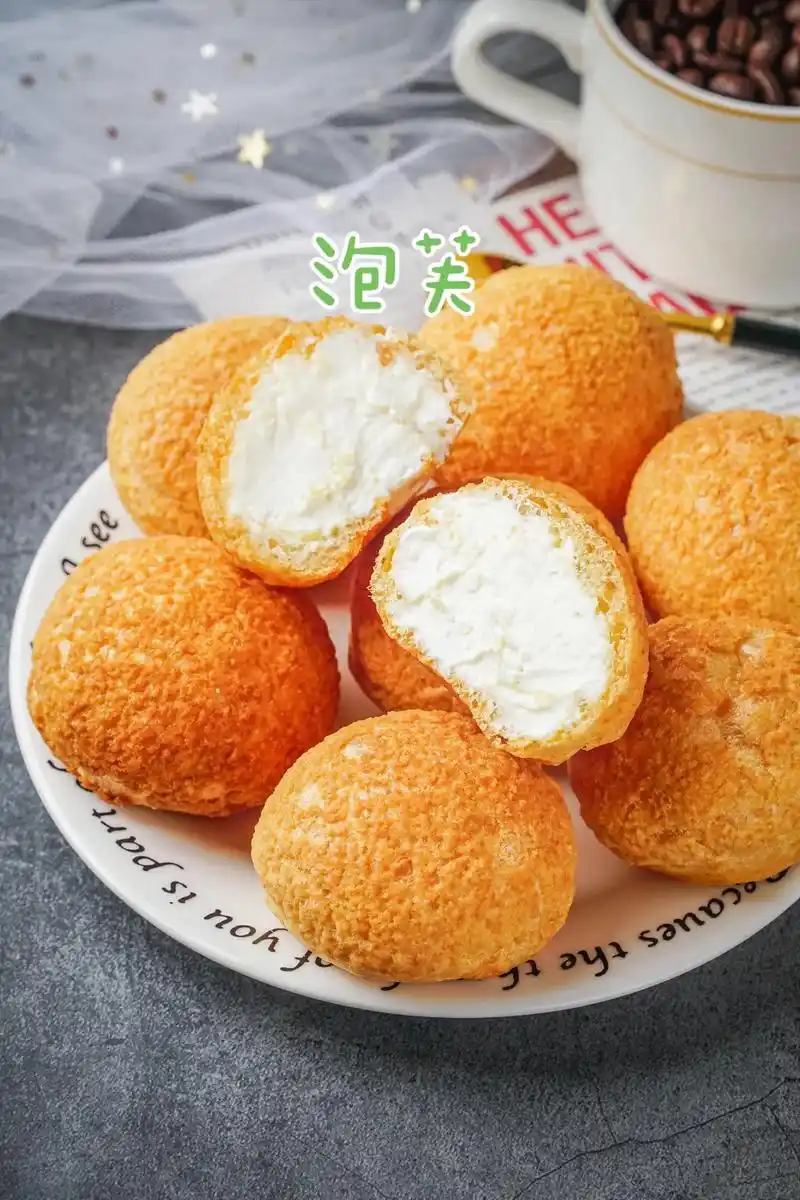 在家做泡芙.泡芙 配方: 水:   160g 牛奶:160g - 抖音