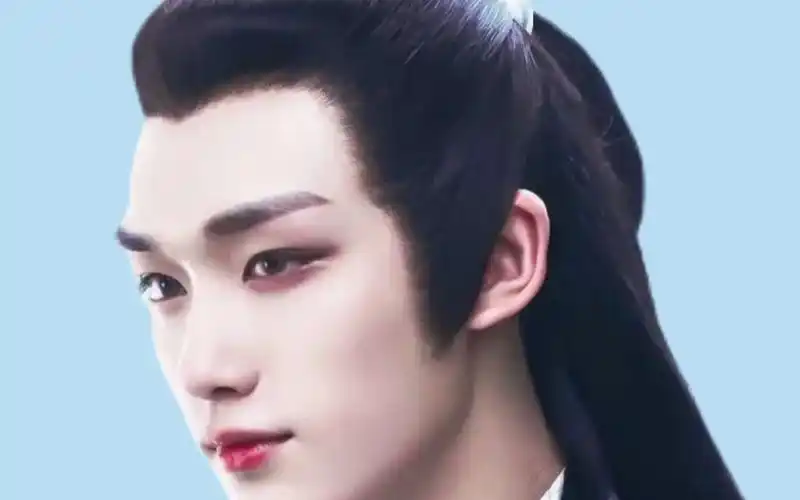 02年小鲜肉丁程鑫的狐狸媚系长相你觉得怎么样