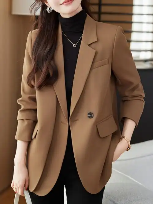 咖啡色小西装外套女春季2024新款设计感小众气质宽松休闲西服上衣