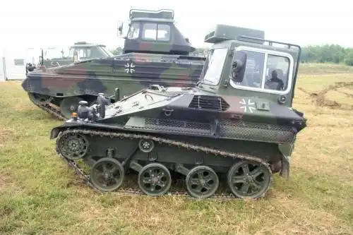 相当可爱的德军超小型装甲战车[图]