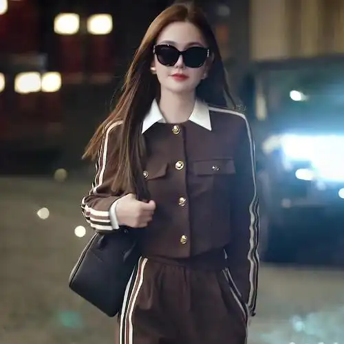 装速干圆领运动服女新款休闲服时尚冰丝t短裤短袖套装夏季显瘦薄款