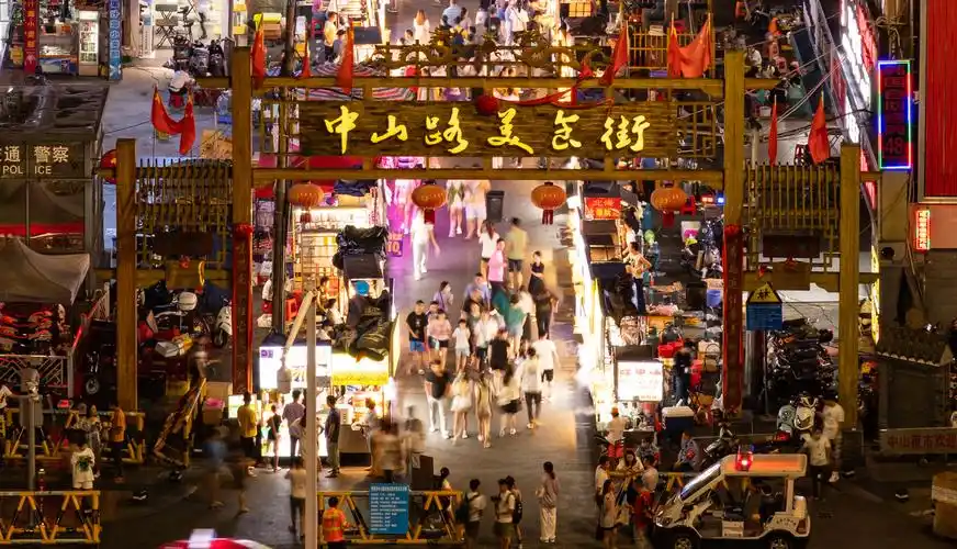 4k广西南宁中山路美食街夜市延时摄影