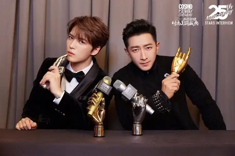 之前国内cosmo活动朴敏英和金在中的硬照拍的还蛮好看的