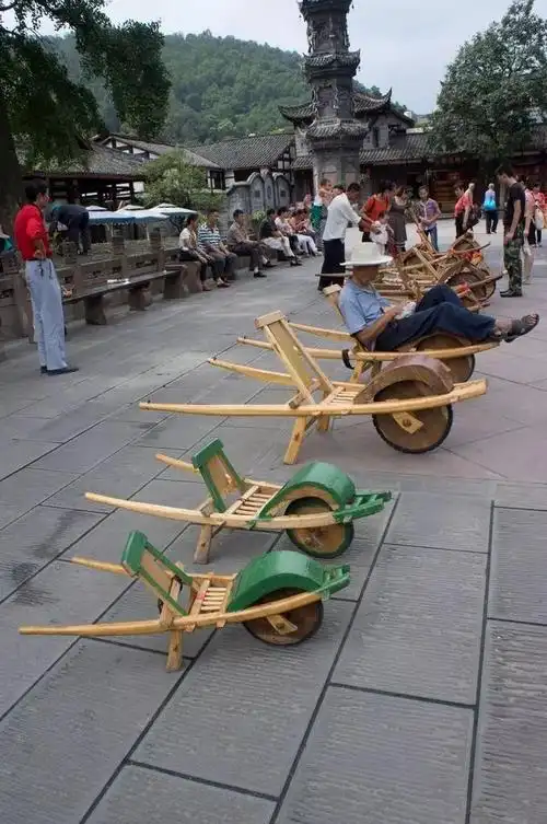 巴蜀丨千年木牛流马,百年成都摩的——鸡公车_四川