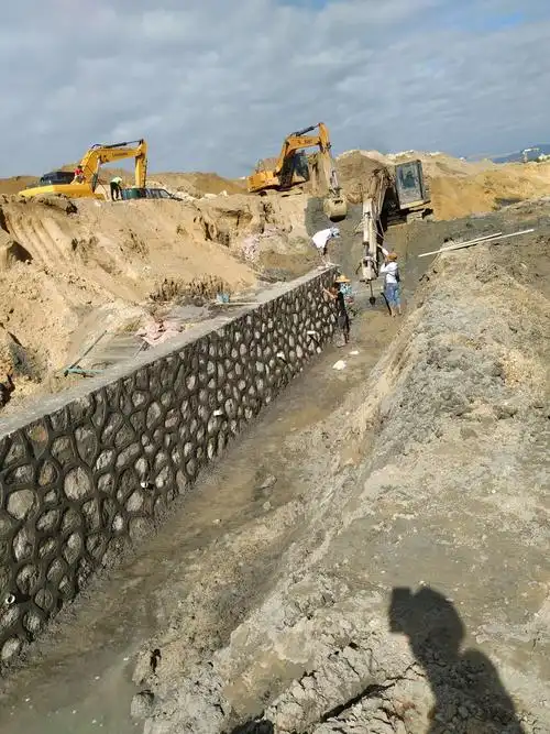 6.骨干一挡土墙勾缝.