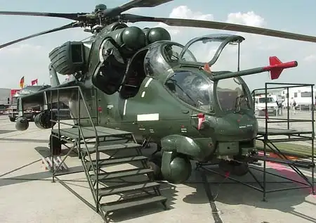 俄制米-35外贸型武装直升机