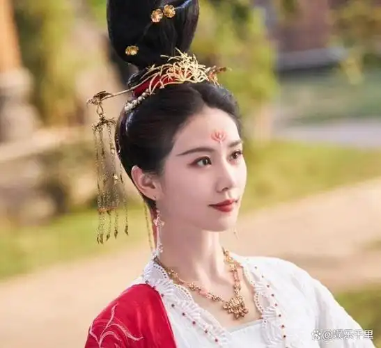 叶青因为刘诗诗才演的《一念关山》,两人"五生五世",戏外甜!