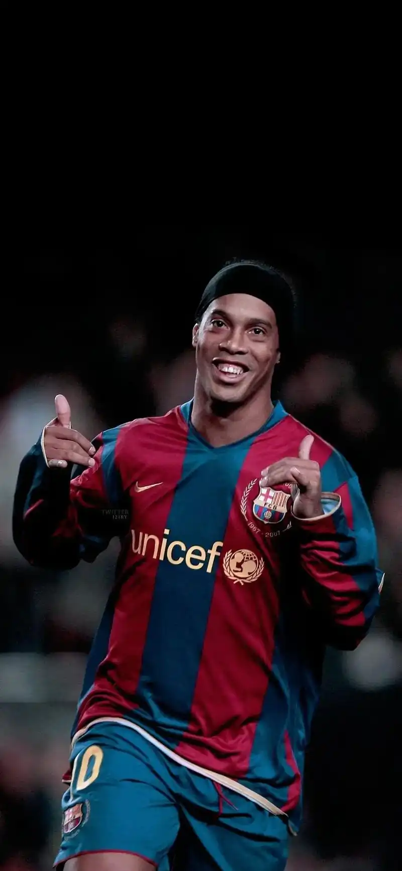 评论留下你喜欢的球星#足球高清壁纸#金球奖颁奖典礼 #卡卡  - 抖音