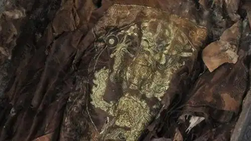 但是,清朝有一位公主固伦荣宪公主,死后竟然身穿龙袍下葬,试问一位